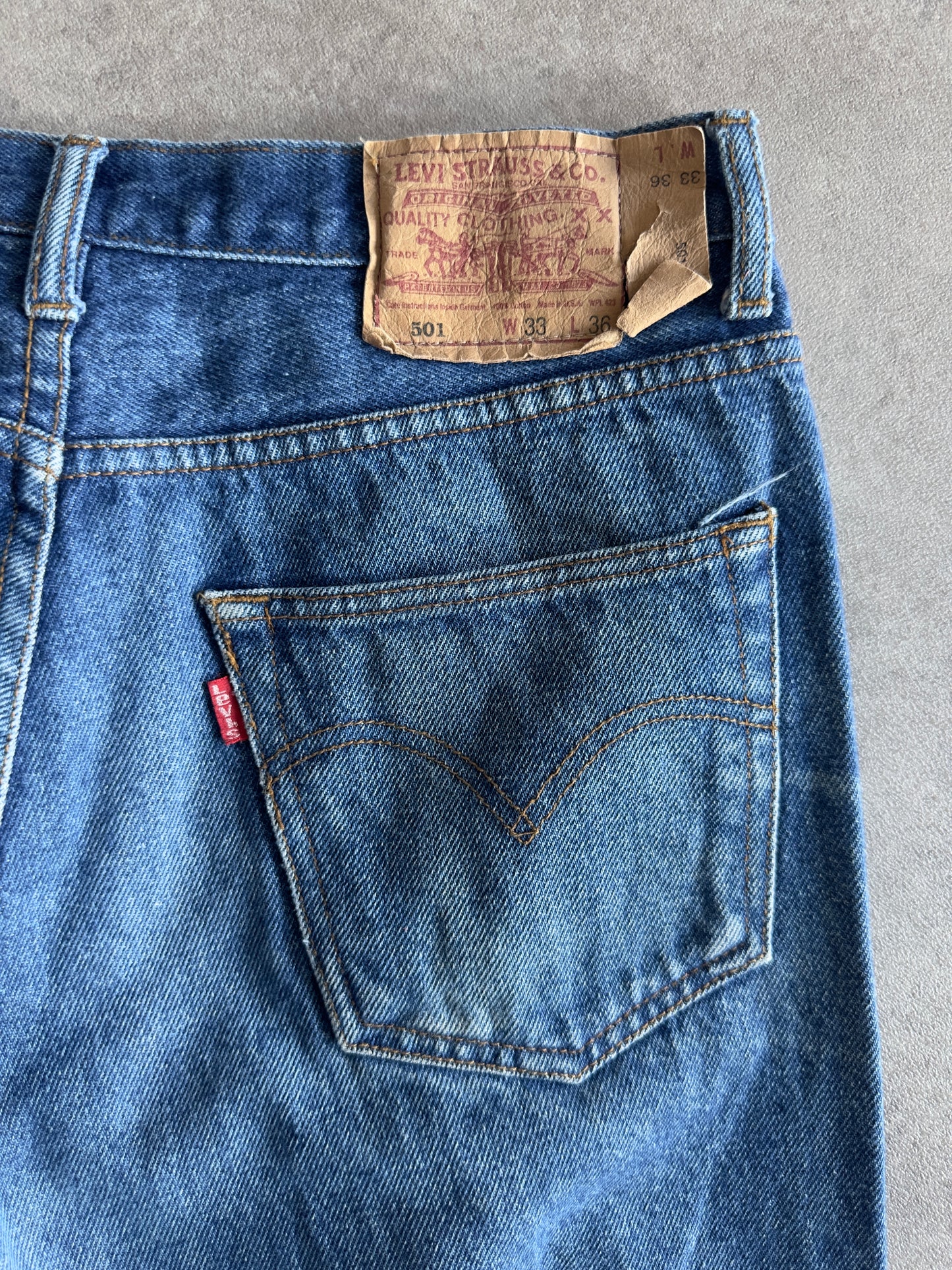 Pantalon Levi’s 501 Vintage 90s (40)