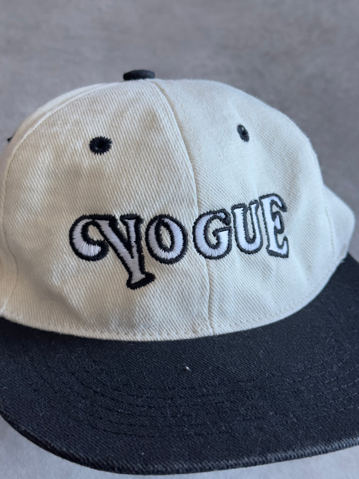 Gorra Vogue