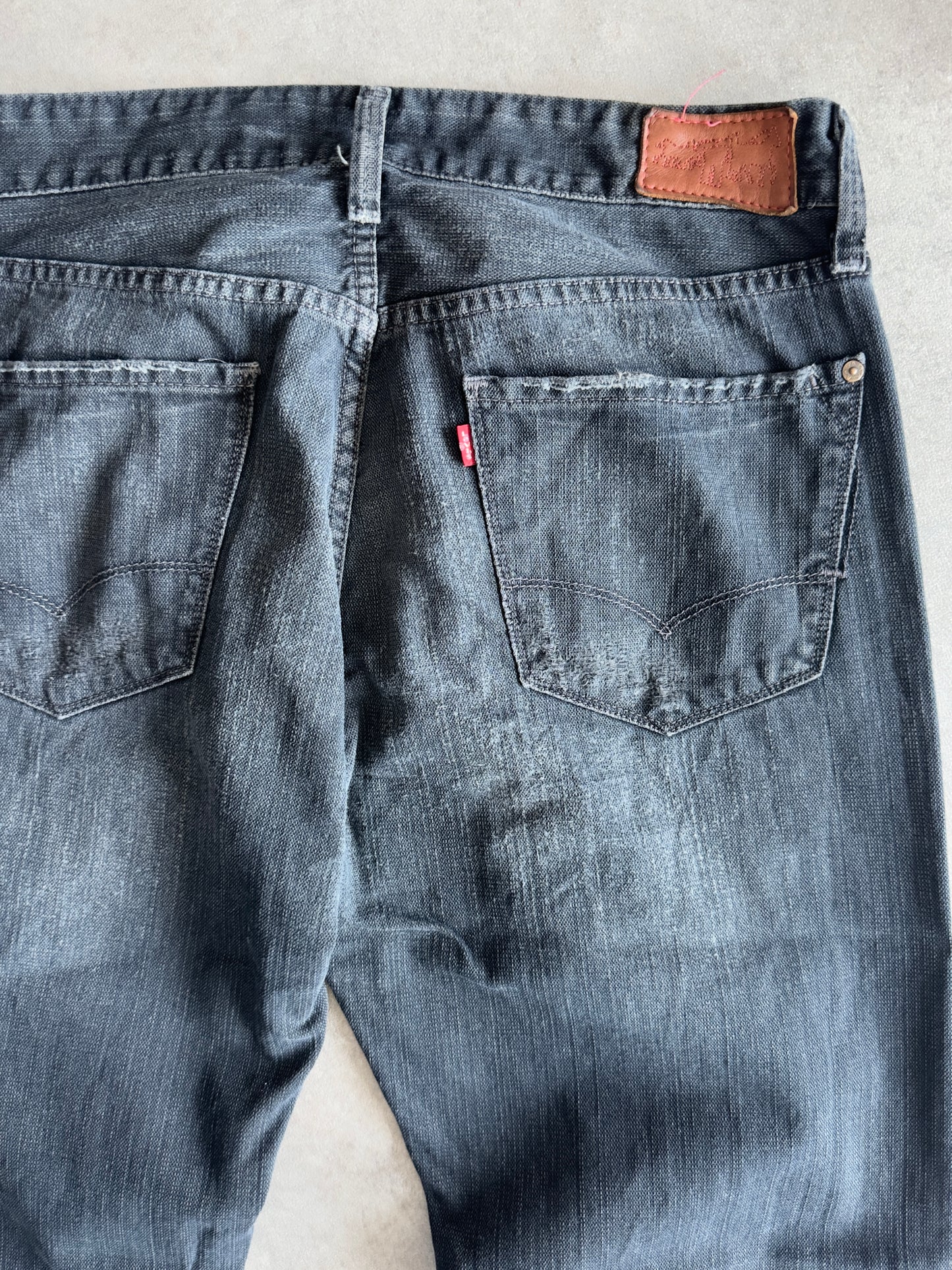 Pantalón Levis Vintage (44)