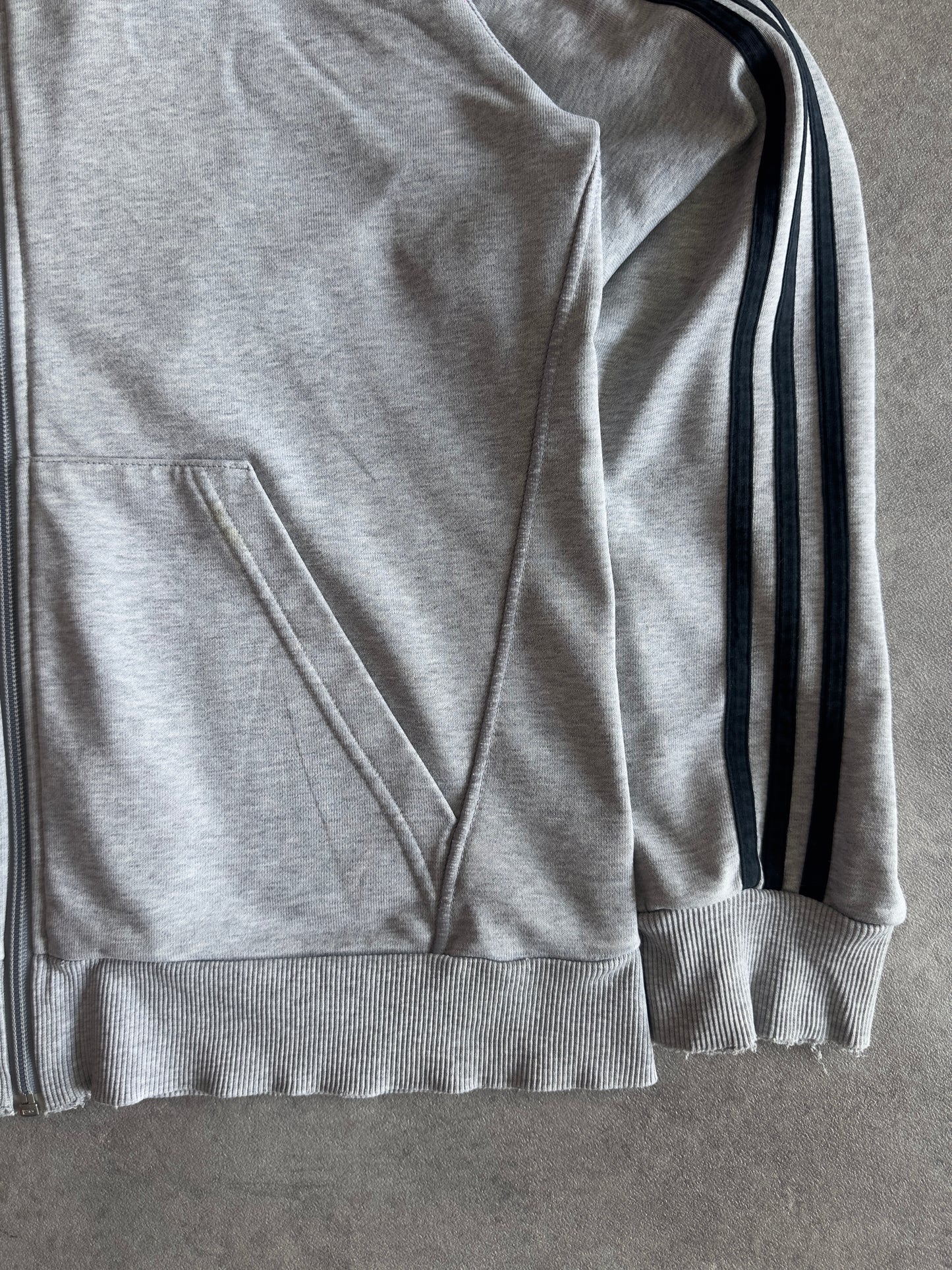 Adidas Gray Vintage 02s Sweatshirt (M)