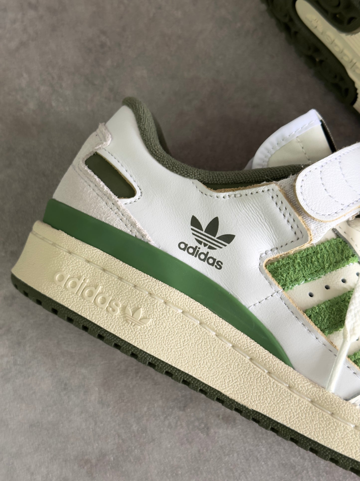 Adidas Forum 84 Low Verdes/Crema