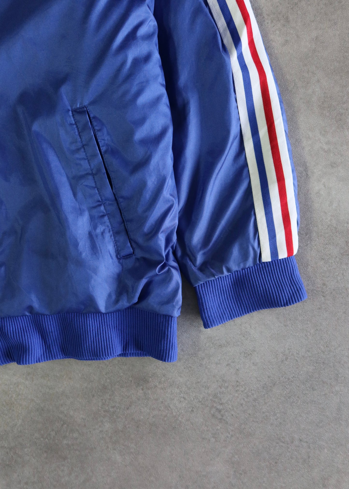 Bomber Adidas Vintage 90s (M/L)