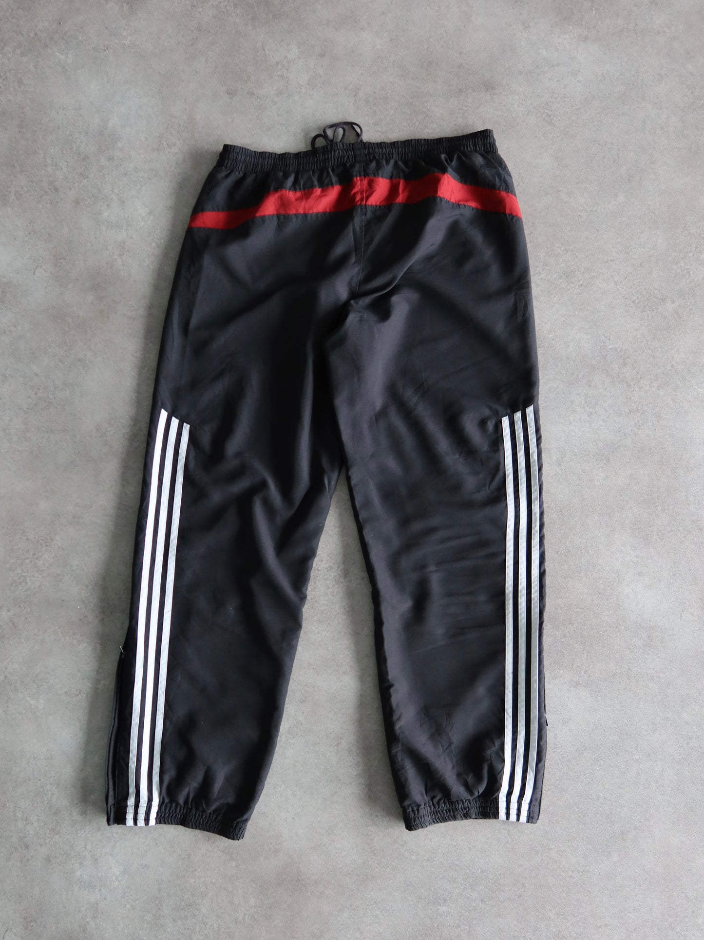 Pantalón Chandal Adidas Track Rojo y Negro  Vintage 90s (L)