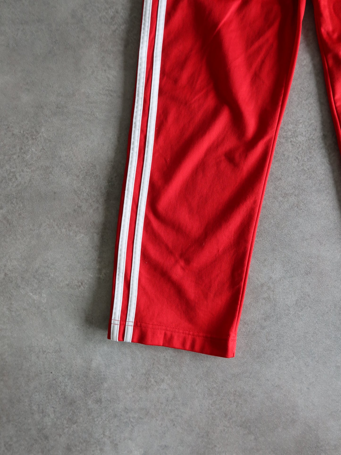 Rote Adidas Trainingshose Vintage 00er Jahre (XS)