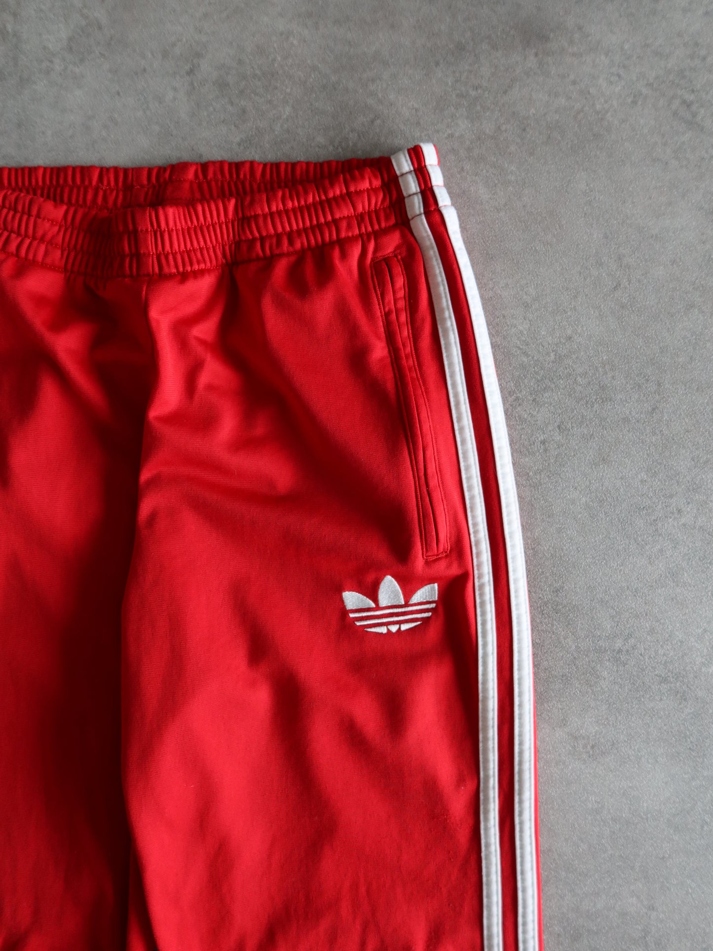 Red Adidas Tracksuit Pants Vintage 00s (XS)