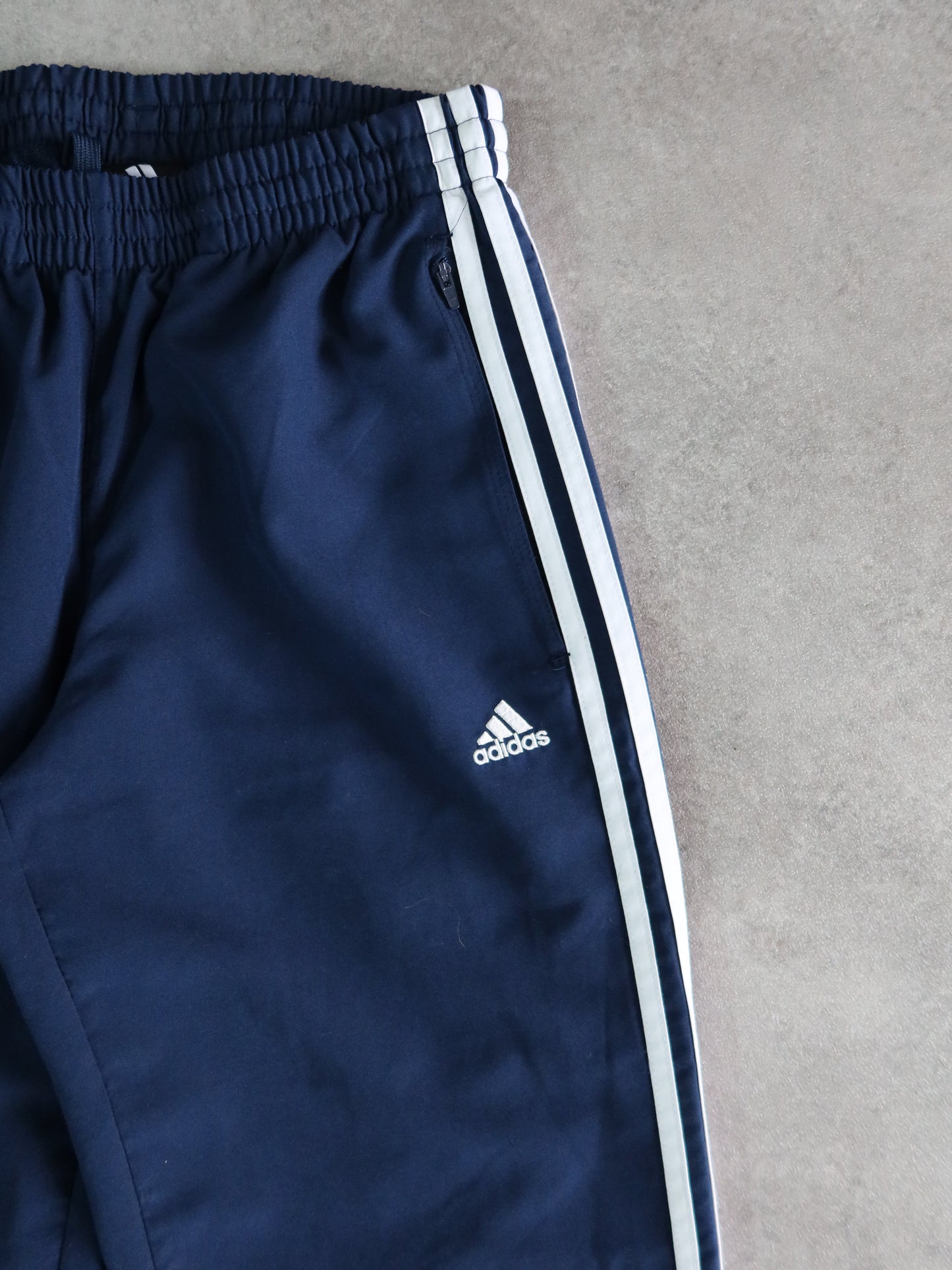 Pantalón Adidas Azul y Blanco Vintage 00s (S)