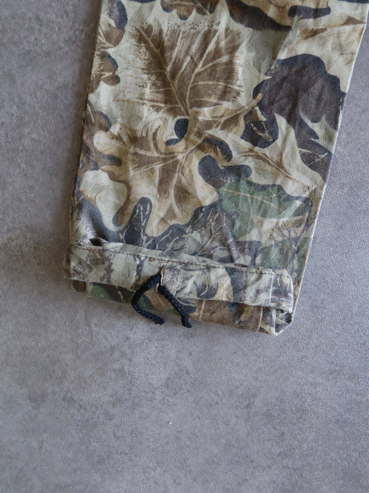 Pantalón Cabela's Realtree Camo Vintage Y2K (XS)