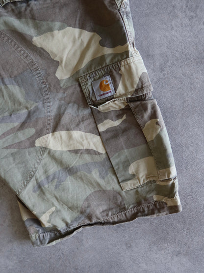 Pantalón Carhartt Bermuda Camo Vintage 00s (38)