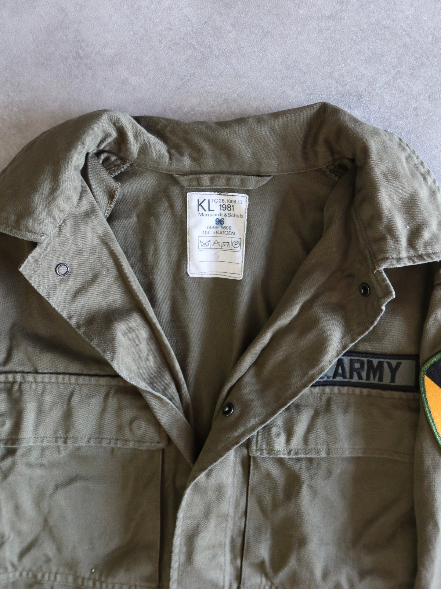 Burberry Vintage 00s Oversize Jacket (M)