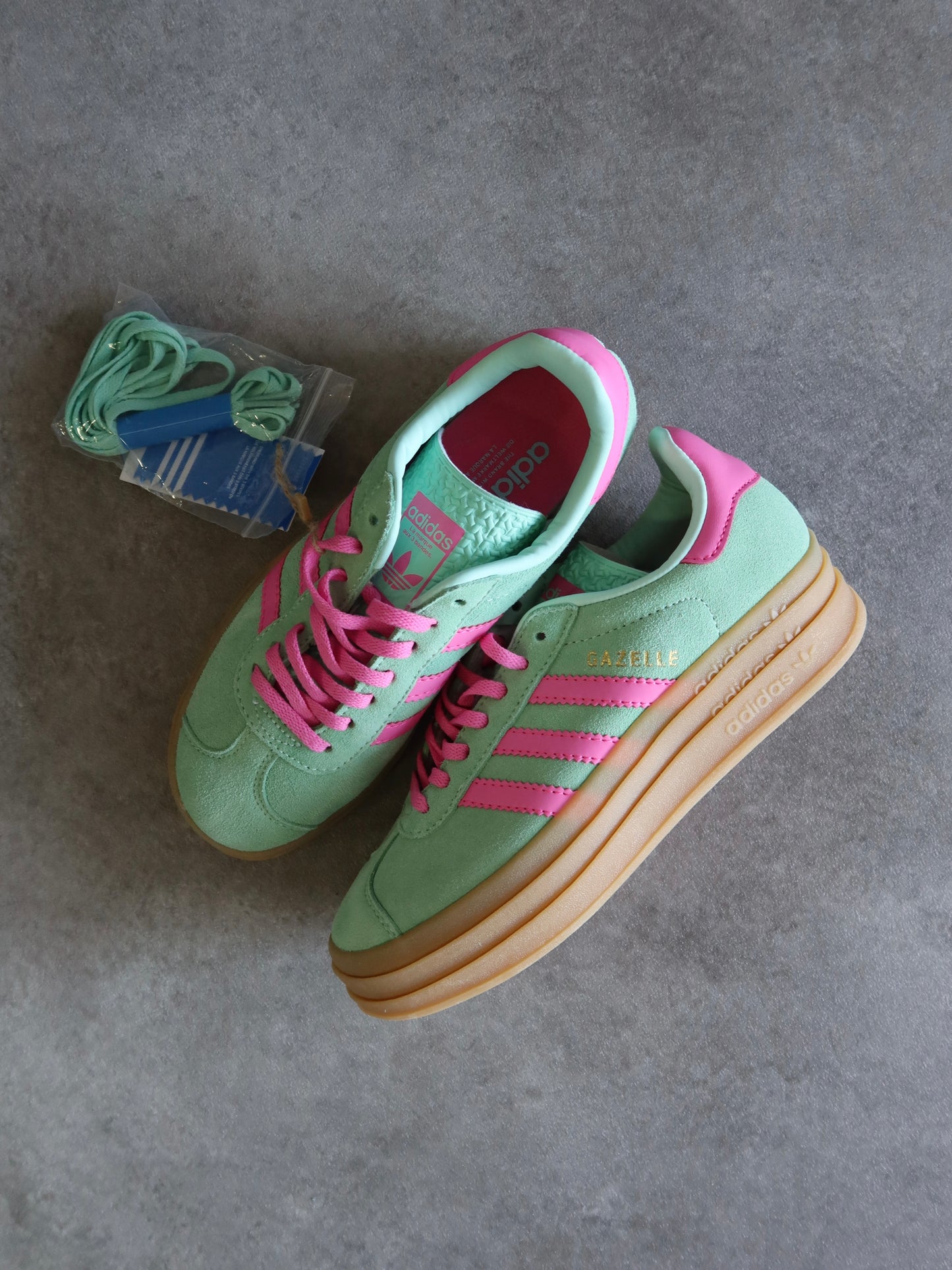 Gazelle Bold Pulse Mint Screaming Pink